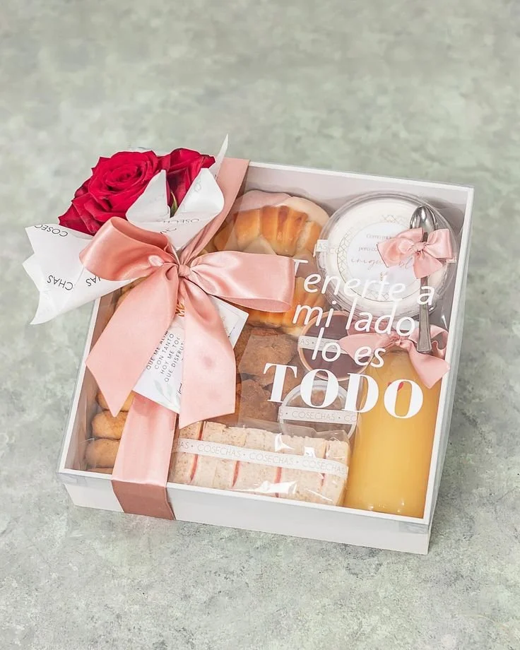 Beautiful breakfast gifts and surprise boxes for every special occasion.