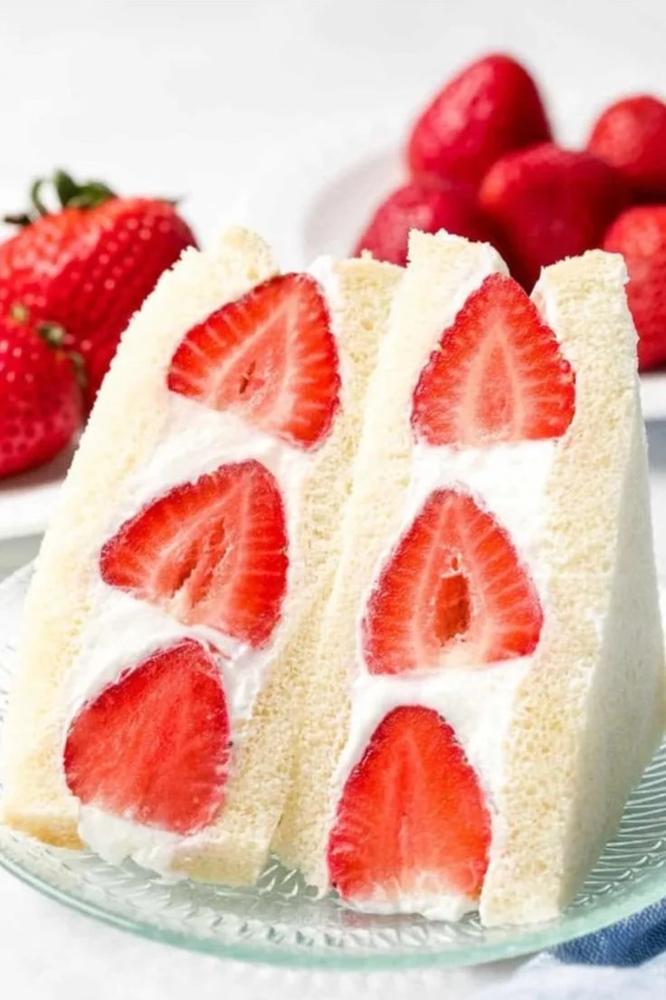 Japanese strawberry sandwich with fresh strawberries and cream