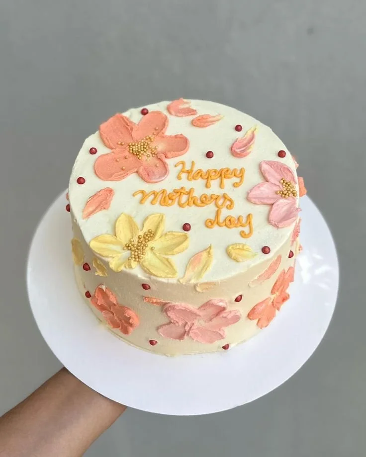 KATOA – Desserts on Instagram: “Another little cake we made for Mother’s Day. 🌸 We loved it! #mothersday #cake #cakedesigns #cakedecorating” | Party cake, Girls’ cake, Beautiful cakes