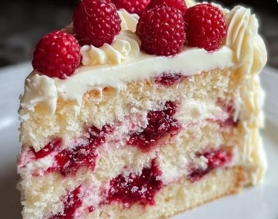 white chocolate raspberry dream cake 2026 03 16 033344 1